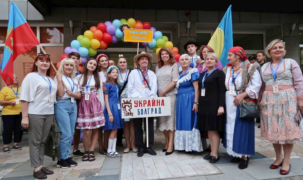 Вицепрезидентът Илияна Йотова е патрон на 25-ия Международен фестивал за любителски комедийни театри, пантомима и сатира „Велко Кънев“ в Тополовград