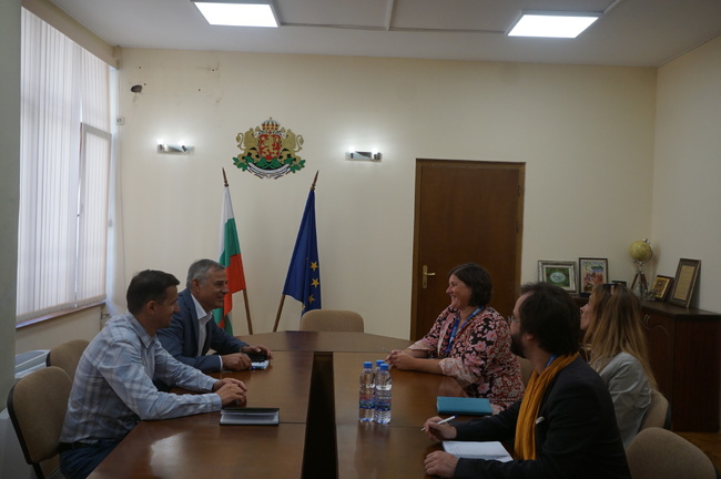 Областният управител на област Хасково инж. Минко Ангелов и заместник областният управител на област Хасково Мартин Узунов се срещнаха с представители на ОССЕ СДИПЧ