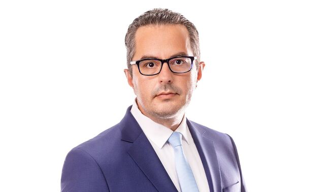 Цоно Ганев от „Възраждане“ се срещна с туристическия бранш в Бургас