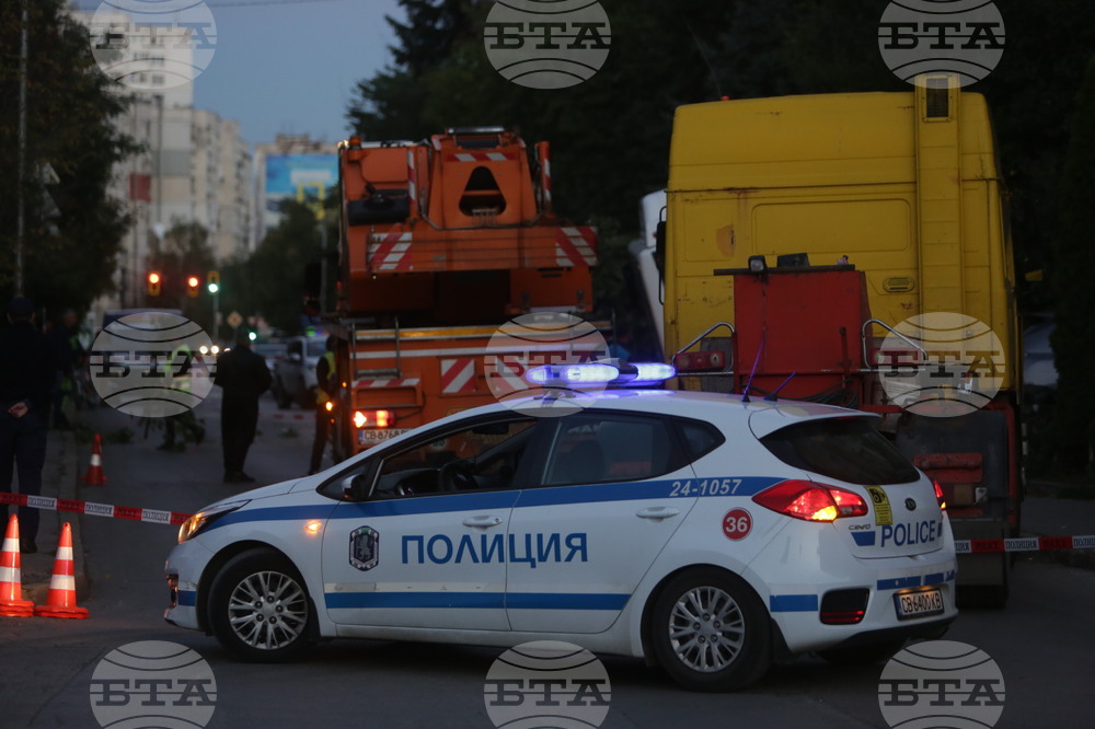 Автобус - пътно транспортно произшествие