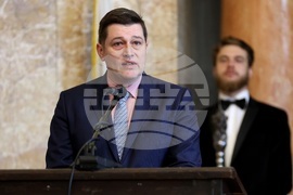 Софийски университет "Св. Климент Охридски" - Факултет по журналистика и масова комуникация - дипломи