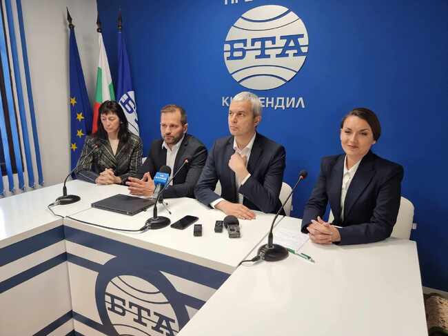 Пресконференция на председателя на партия "Възраждане" Костадин Костадинов и кандидатите за народни преставители в Европарламента и в Народното събрание от Кюстендилски избирателен район