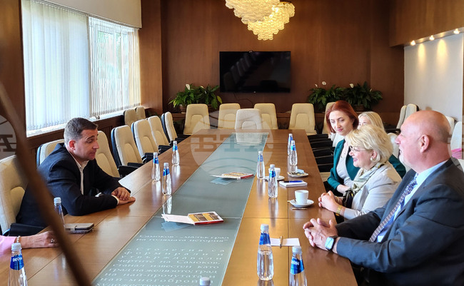 Самоков - Община - работна среща - Ангел Джоргов - Бръндуша Предеску