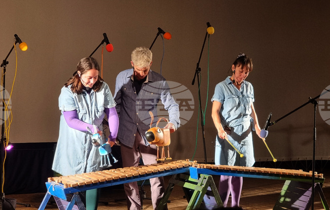 Варна - „Малък фестивал на куклите“ - спектакъл - „Кученцето, което не можеше да лае“