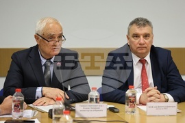 Университет за национално и световно стопанство - отбранителна индустрия - семинар