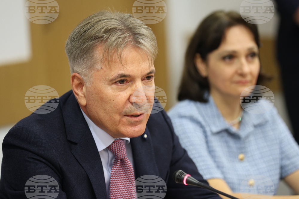 Университет за национално и световно стопанство - отбранителна индустрия - семинар