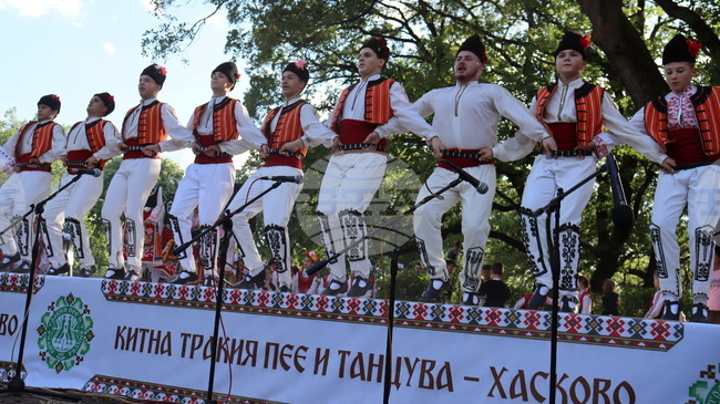 Започна записването за юбилейното 60-о издание на събора „Китна Тракия пее и танцува“ в Хасково