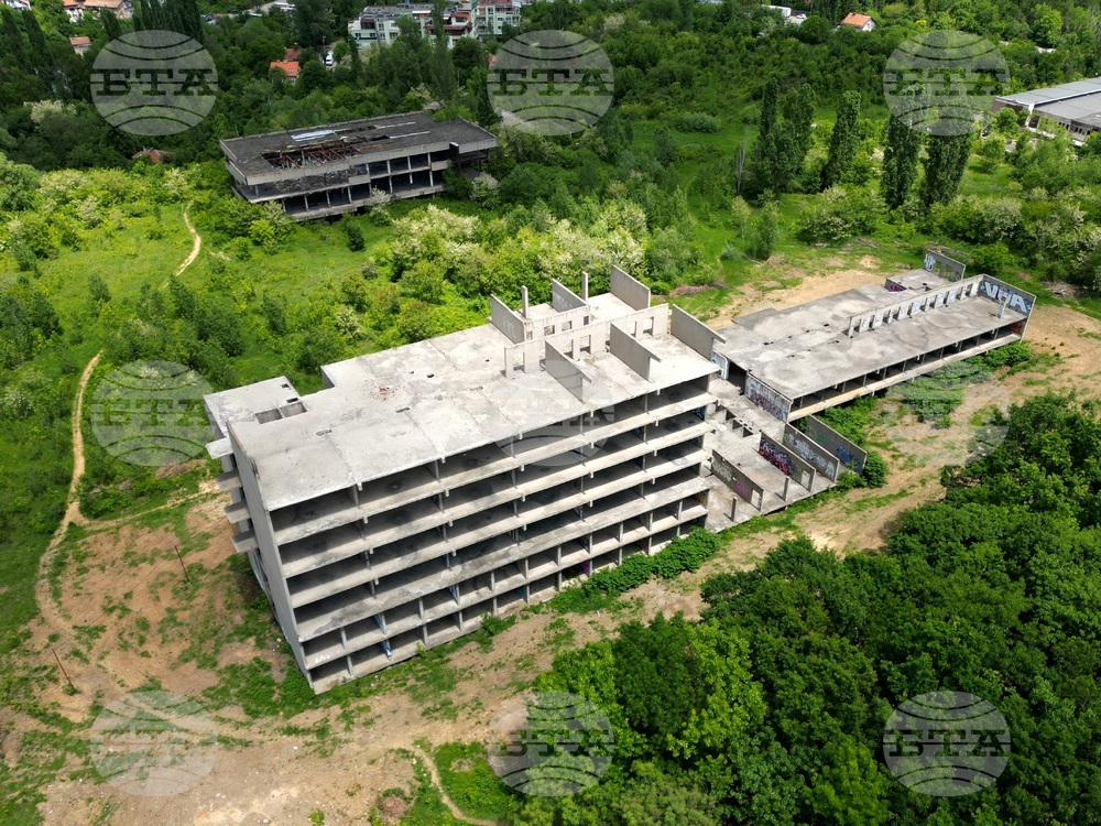 Горна баня - изглед с дрон над терена определен за национална детска болница
