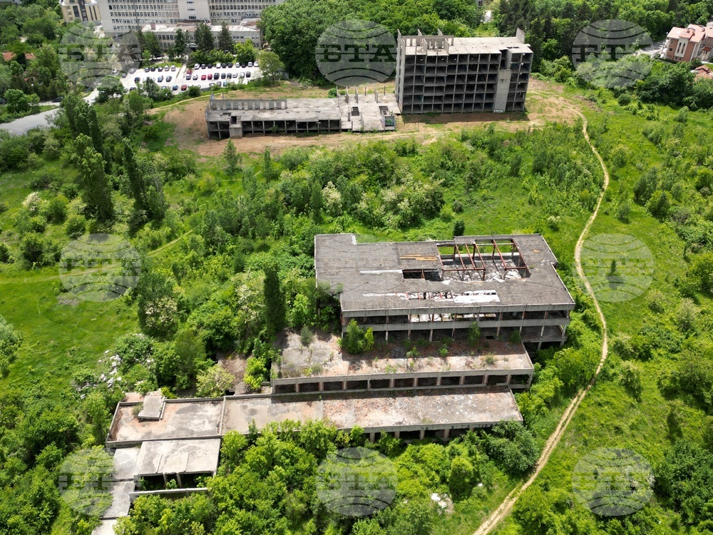 Горна баня - изглед с дрон над терена определен за национална детска болница