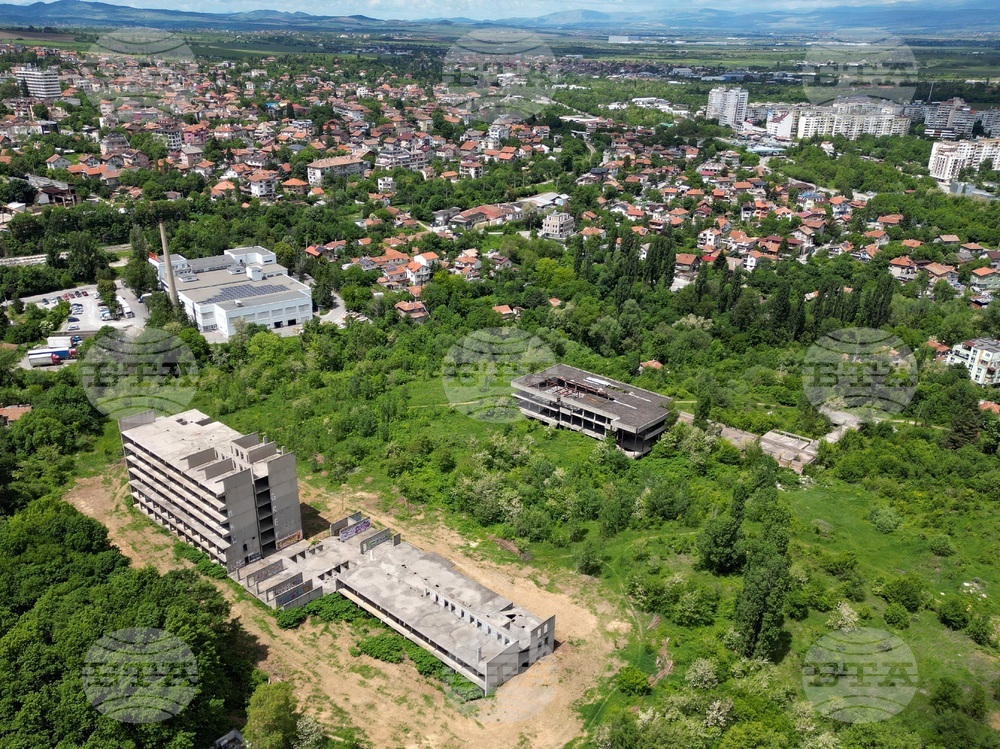 Горна баня - изглед с дрон над терена определен за национална детска болница