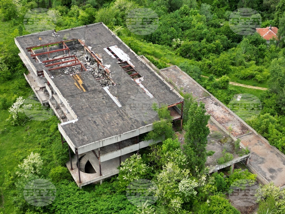 Горна баня - изглед с дрон над терена определен за национална детска болница