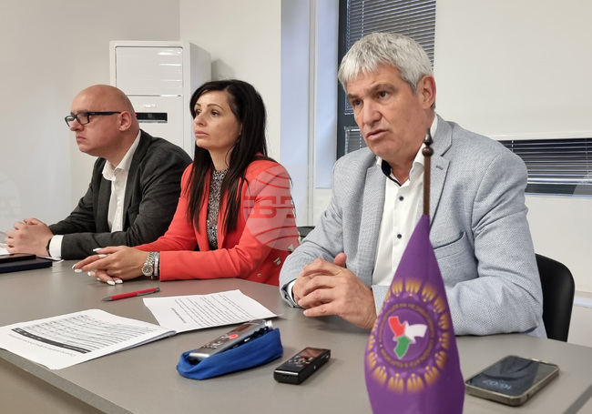 Варна - КНСБ - пресконференция - Пламен Димитров