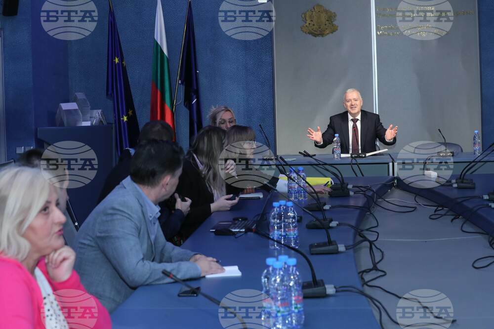 Bulgarian Deputy Foreign Minister Meets Journalists from Leading Serbian Media Outlets