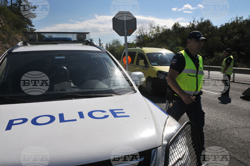 Бургас - полиция - мигранти - засилен контрол