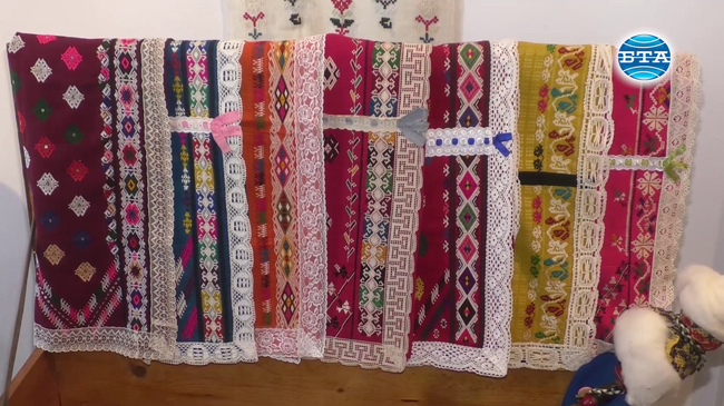 Изложба в Тутракан показа красотата на добруджанските народни носии