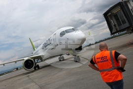  Летище София - авиокомпания „Еър Балтик“ (airBaltic) - самолет
