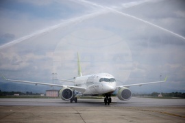 Летище София - авиокомпания „Еър Балтик“ (airBaltic) - самолет