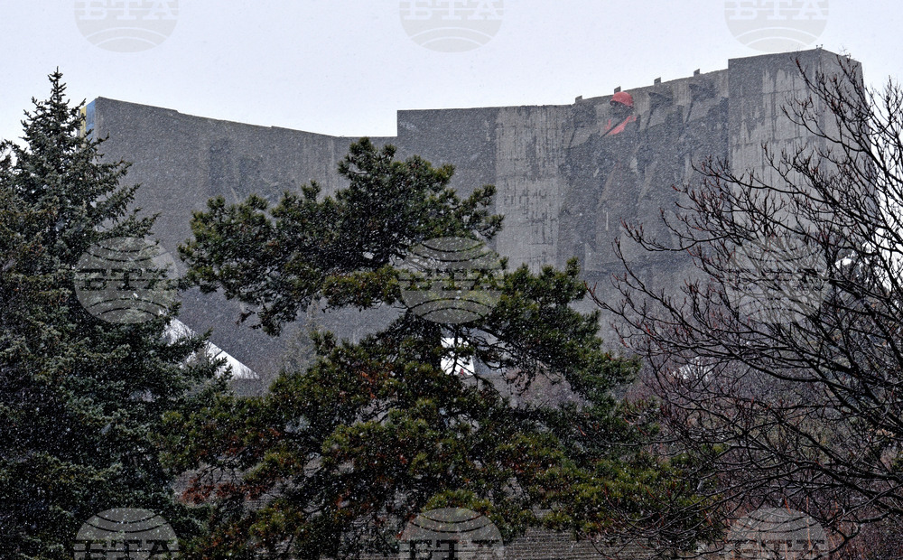 Община Варна може да поиска за безвъзмездно управление Паметника на българо-съветската дружба