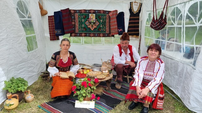 Търговище - местни читалища - музей на открито