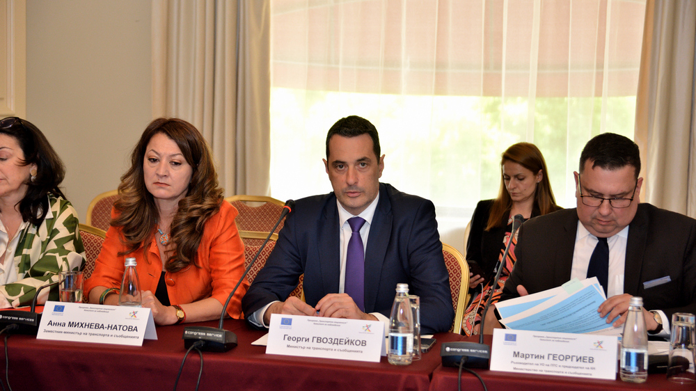 Министър Георги Гвоздейков: Започва процедурата за изграждане на зарядни станции за 42 млн. лева 