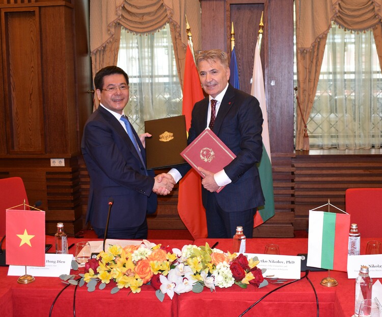 България и Виетнам подписаха протокола от двадесет и четвъртата сесия на Междуправителствения комитет за икономическо сътрудничество