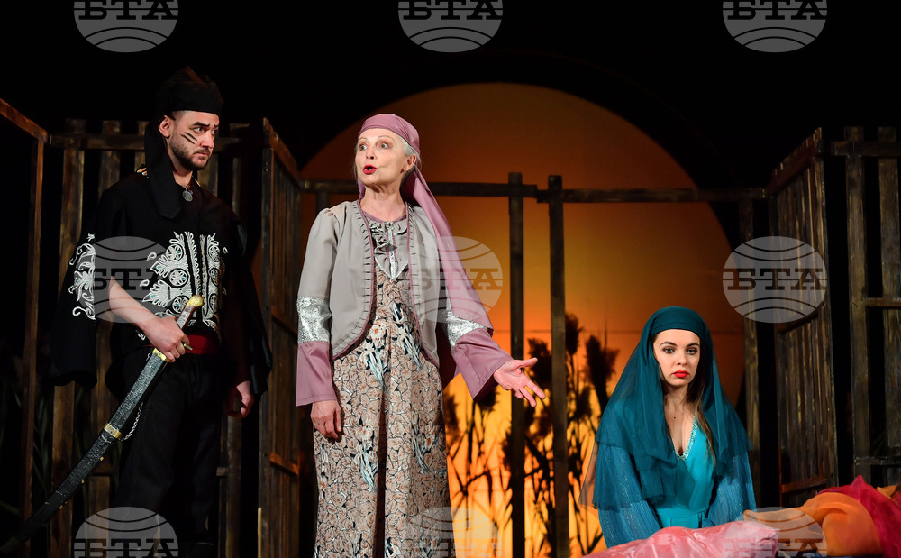 Исперих - театрална постановка - „Щъркелите на Делиормана“