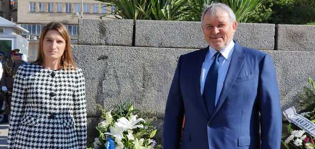 Румен Христов: Не може Паметникът на независимостта да е малък, а на Съветската армия да се извисява над София 