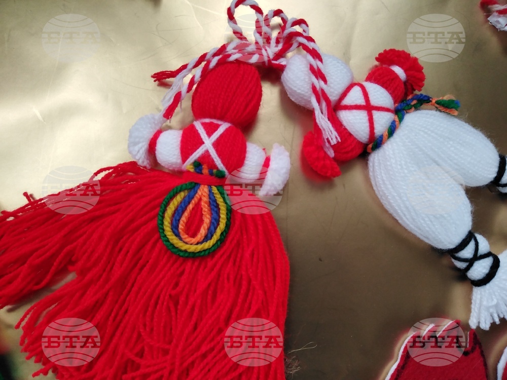 Конкурсът за мартеници ще обогати знанията на учениците за първомартенската обредност, каза директорката на НУ „Д-р Петър Берон“ в Своге