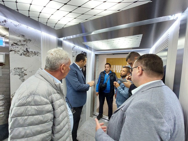 Ремонтът на асансьора в свищовската поликлиника завърши, очаква се да заработи след разрешение от държавата