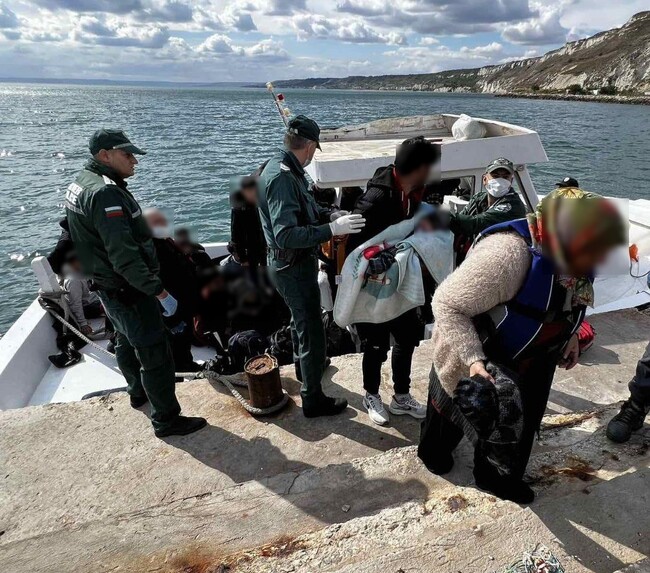 Каварна - Гранична полиция - пристанище - чужди граждани