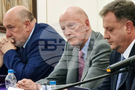 Велико Търново - Симеон Сакскобургготски - дискусия