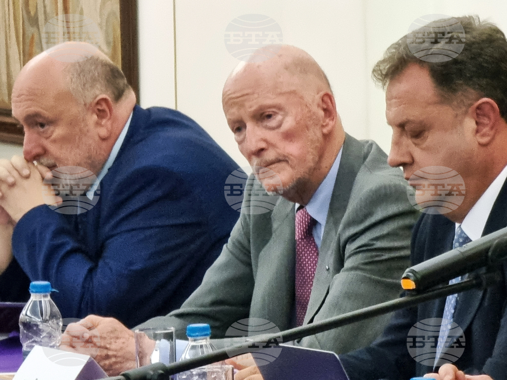 Велико Търново - Симеон Сакскобургготски - дискусия