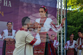 Ловеч - фолклорен събор - "Ритъмът на България"