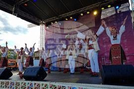 Ловеч - фолклорен събор - "Ритъмът на България"