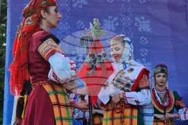 Ловеч - фолклорен събор - "Ритъмът на България"