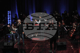 Бургас - концерт  “Пеещи артисти”