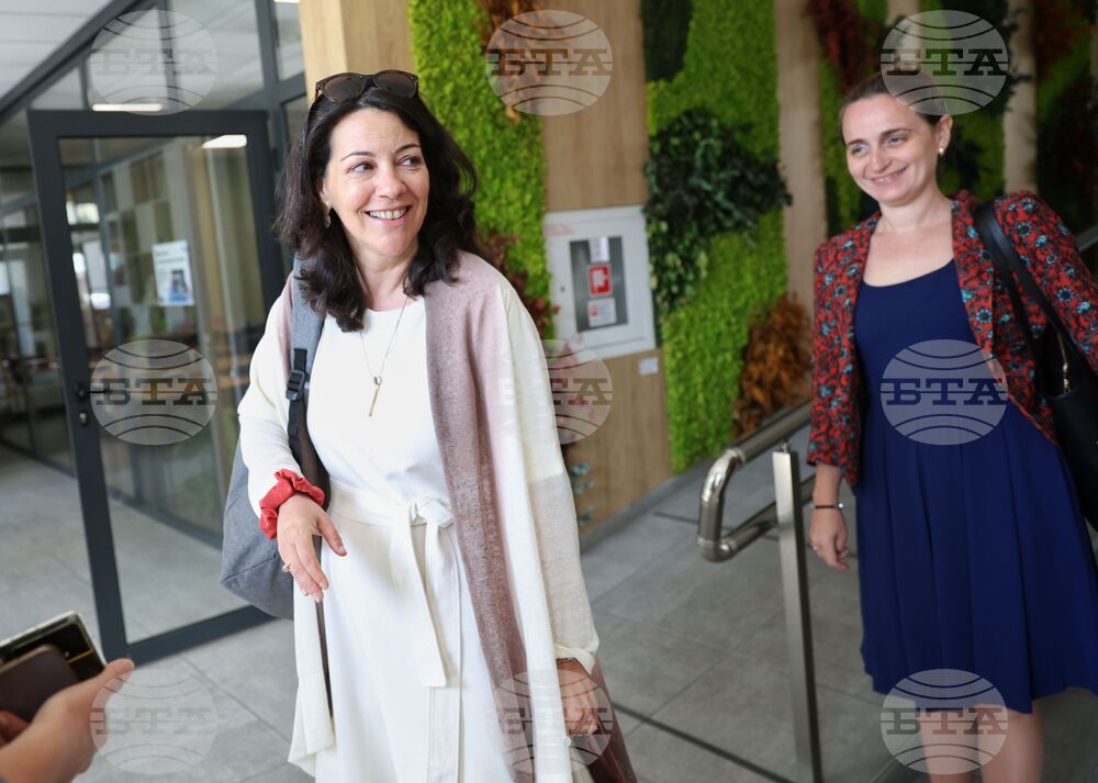 Бургас - Регионална библиотека "Пейо К. Яворов" - посещение от Европейската комисия