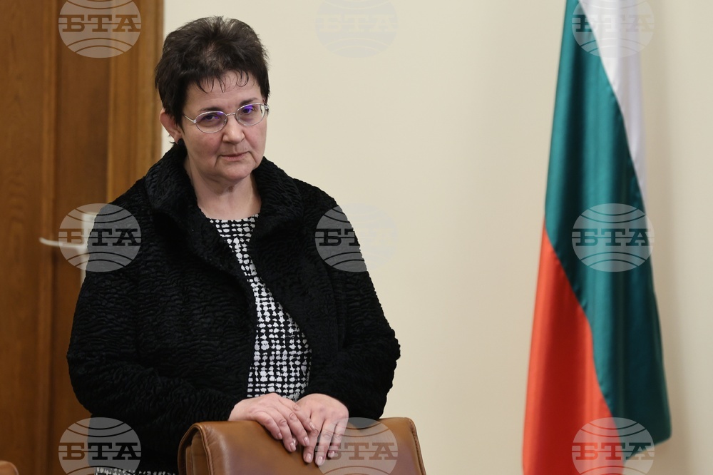 Заместник министър-председателят и министър на финансите Людмила Петкова оглави Обществения съвет "Икономика на светло"