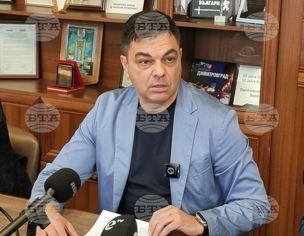 Задържан е мъж, заплашил с убийство кмета на Димитровград и барикадирал се в къщата си