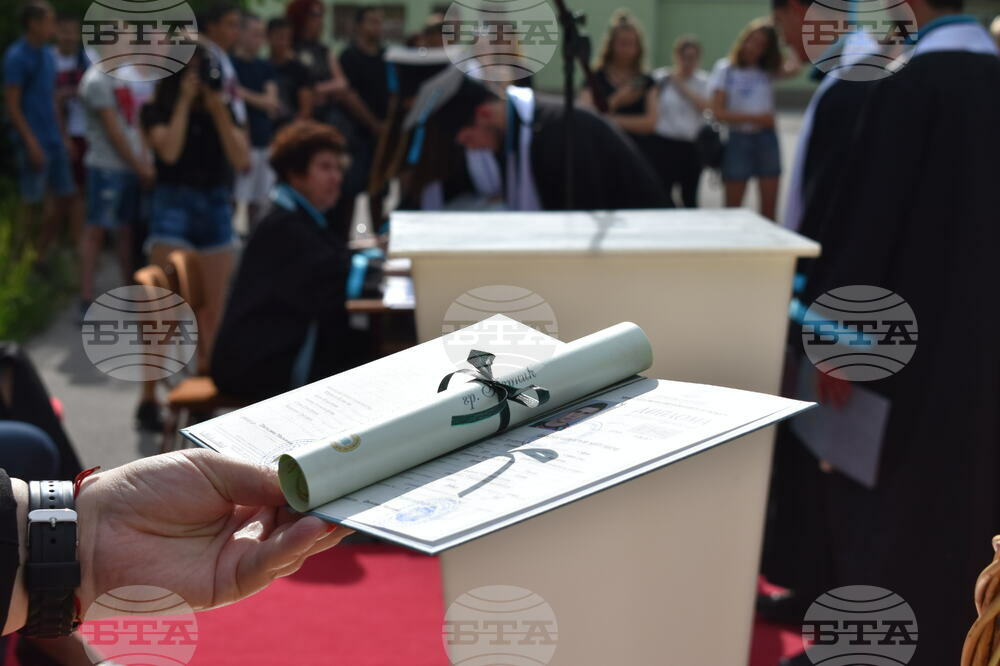 Мерки за безпроблемното протичане на абитуриентските балове предприема полицията в Перник и региона