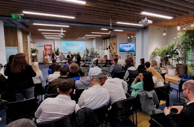 Център “Амалипе” - дебат за младежките политики