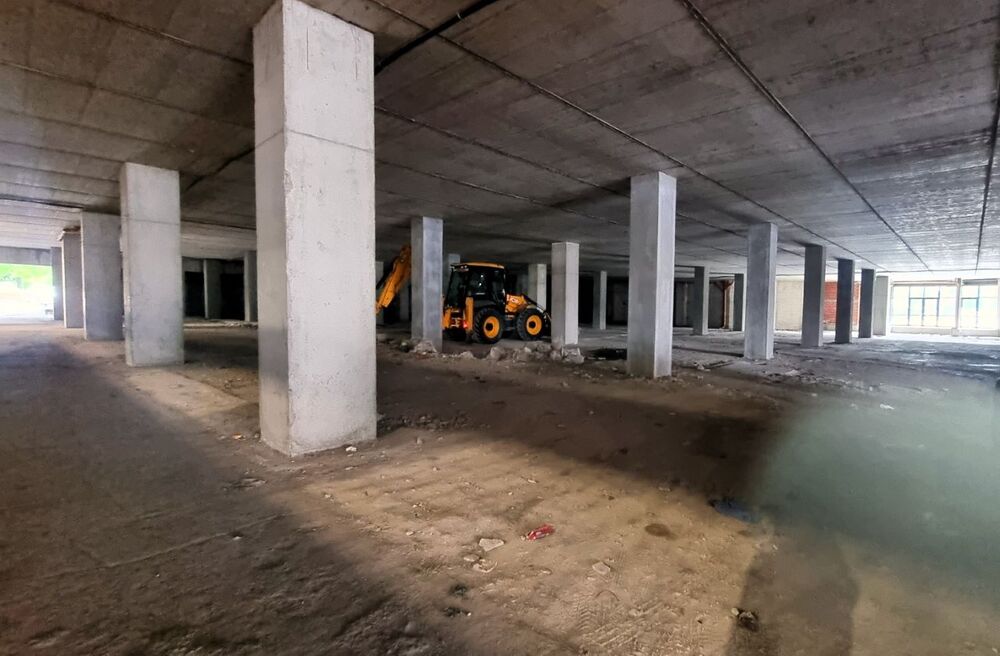 Община Асеновград: Започва изграждането на общински паркинг с търговска зона в Асеновград