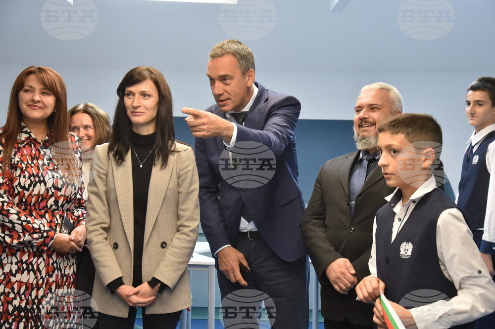 Бургас - Обучителен STEM център за космически изследвания