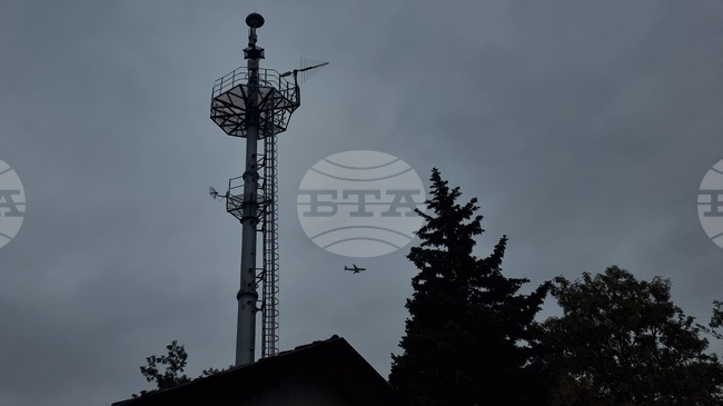 Комисията за регулиране на съобщенията и мобилните компании ще си сътрудничат за предотвратяване на телефонни измами с подправени номера