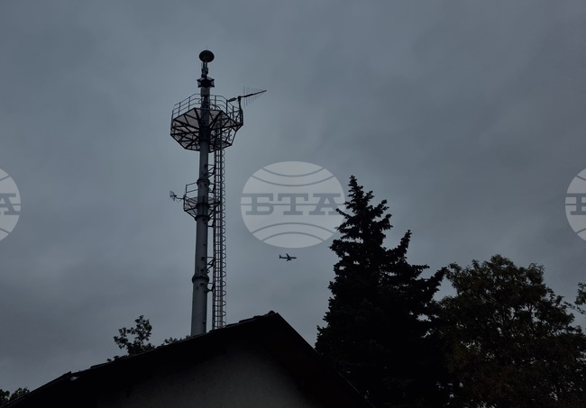 Комисията за регулиране на съобщенията проверява мобилните оператори предвид обявените от тях промени в общите условия на договорите на потребителите