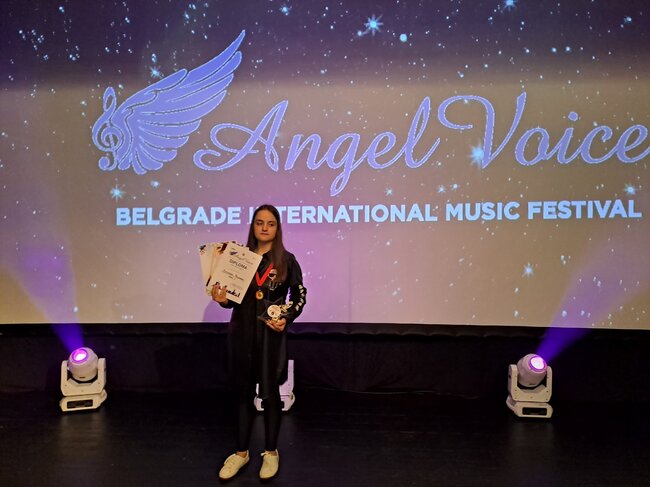 Злато за таланта на Александра Полежанова