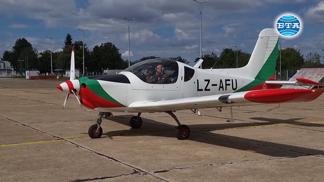 Петата въздушна обиколка на България започна от летище Долна Митрополия