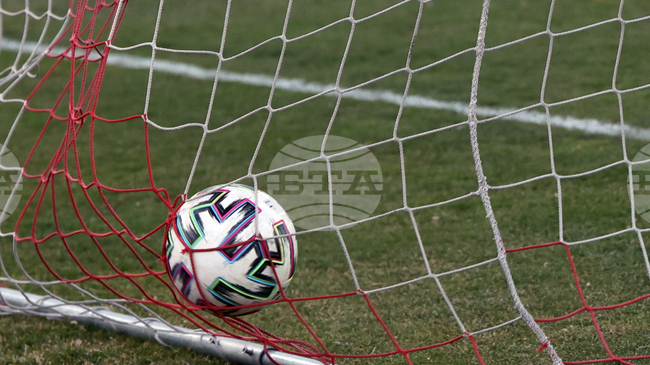 Националният отбор на България по футбол за юноши до 17 години загуби от Словакия на старта на европейските квалификации