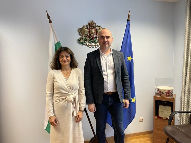 Министър Димитров обсъди с Даниела Стоева, член на изпълнителното бюро на ЕКТАА, приоритетите за следващите две години на европейската организация