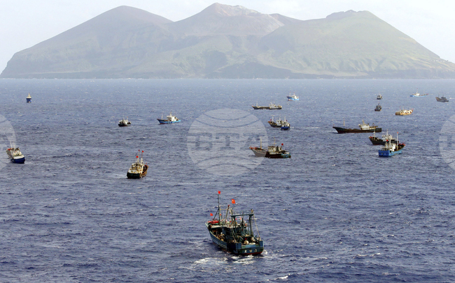 Японските власти са задържали китайски риболовен кораб 